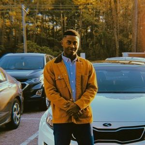 Meet your Posher, Troy